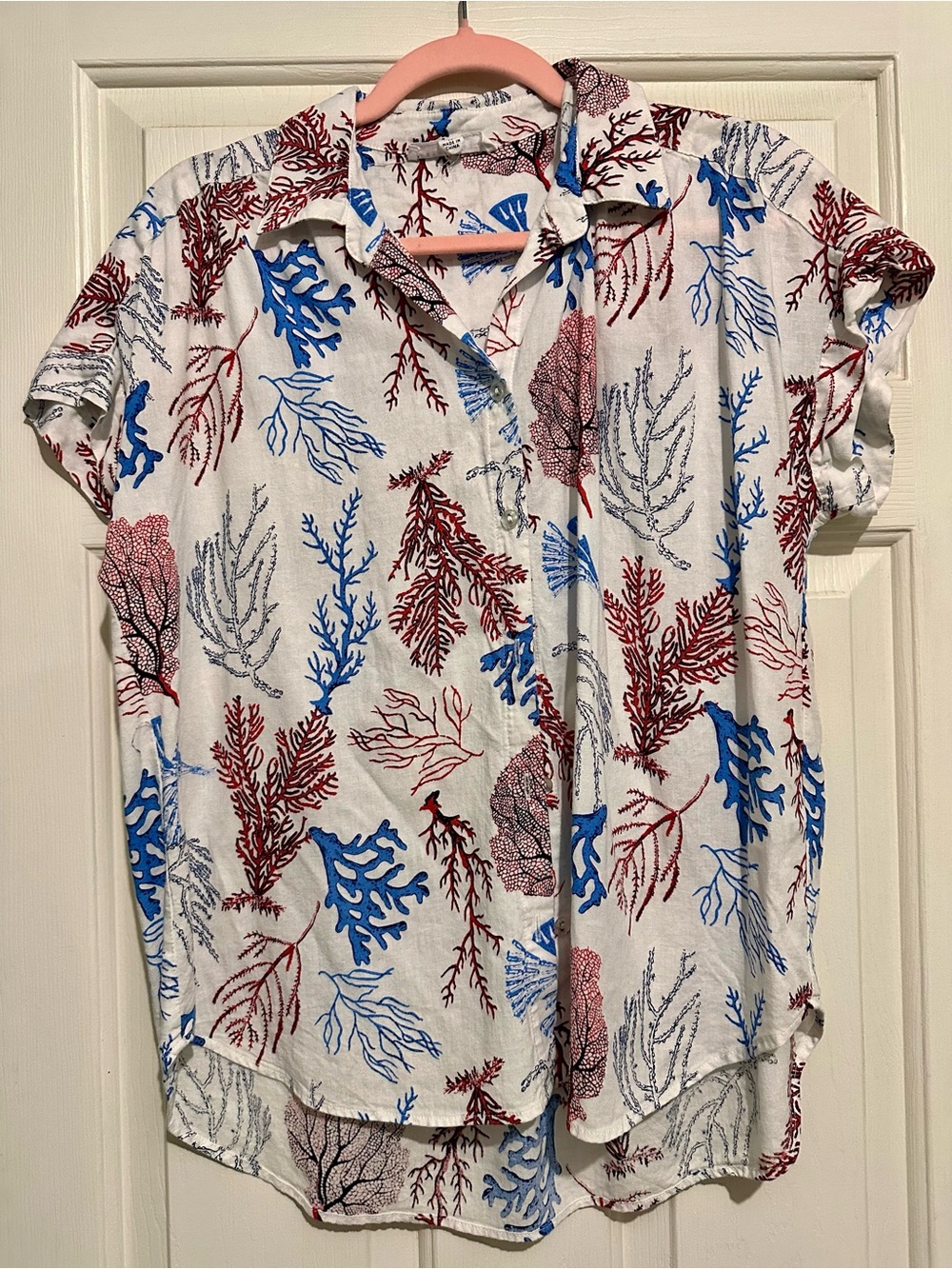 Jane and Delancey White Button-Front Shirt with Red & Blue Coral Print